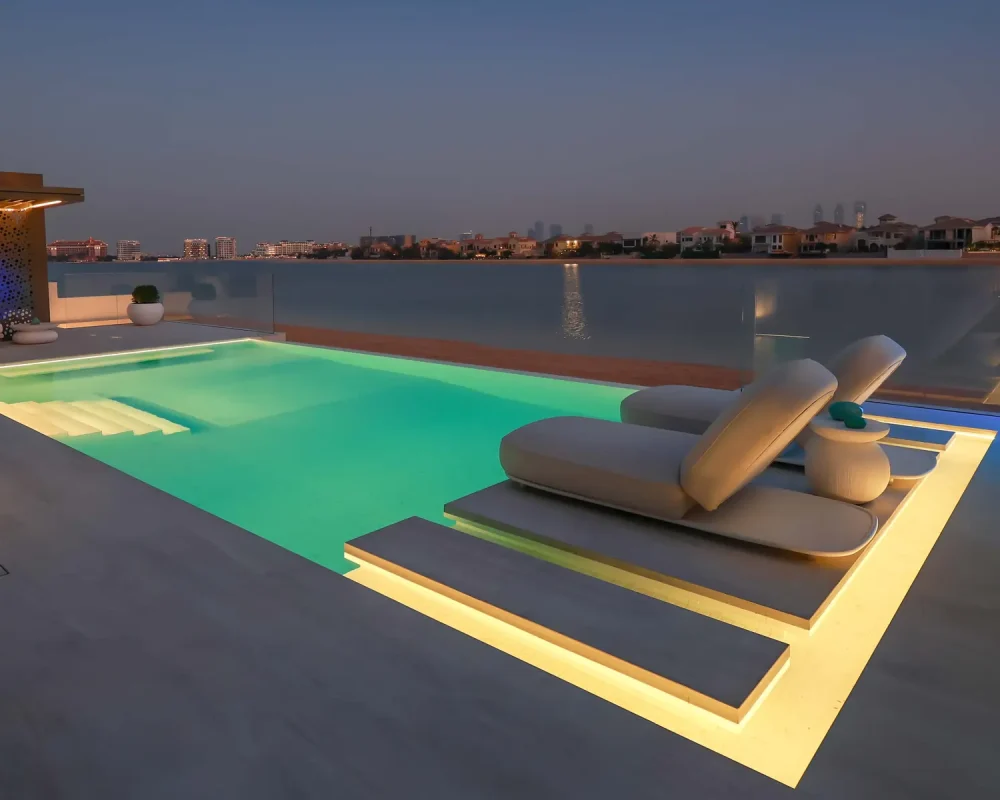 Swimming pool contractors in Dubai